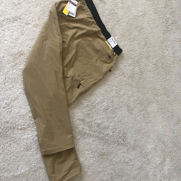 NEW LISTING Get Ready for Camping!! - Picture 2 of 7